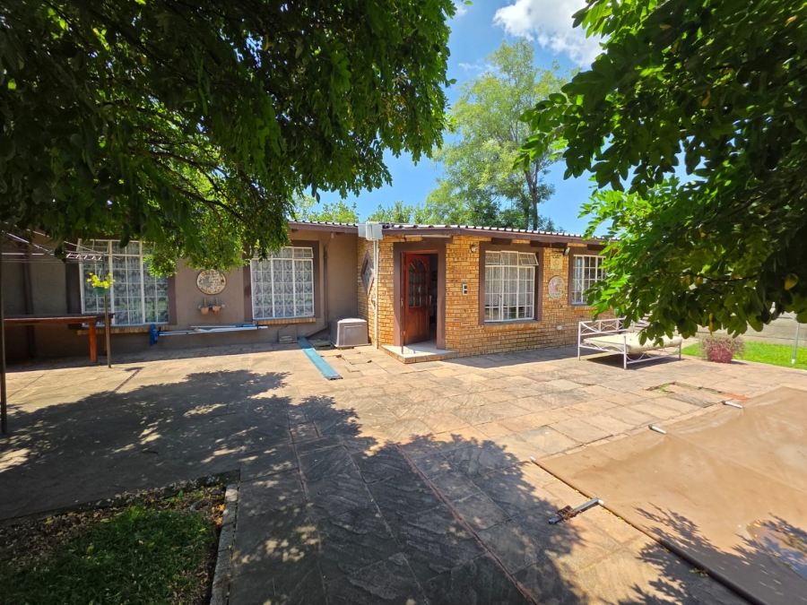 3 Bedroom Property for Sale in Sasolburg Ext 4 Free State